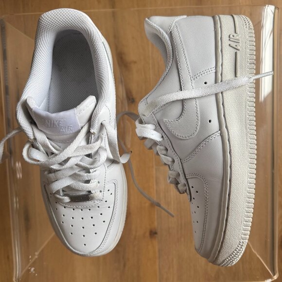 Nike Air Force 1 '07 Low White DD8959-100 Size 6 | Classic Streetwear Sneaker - Picture 1 of 16